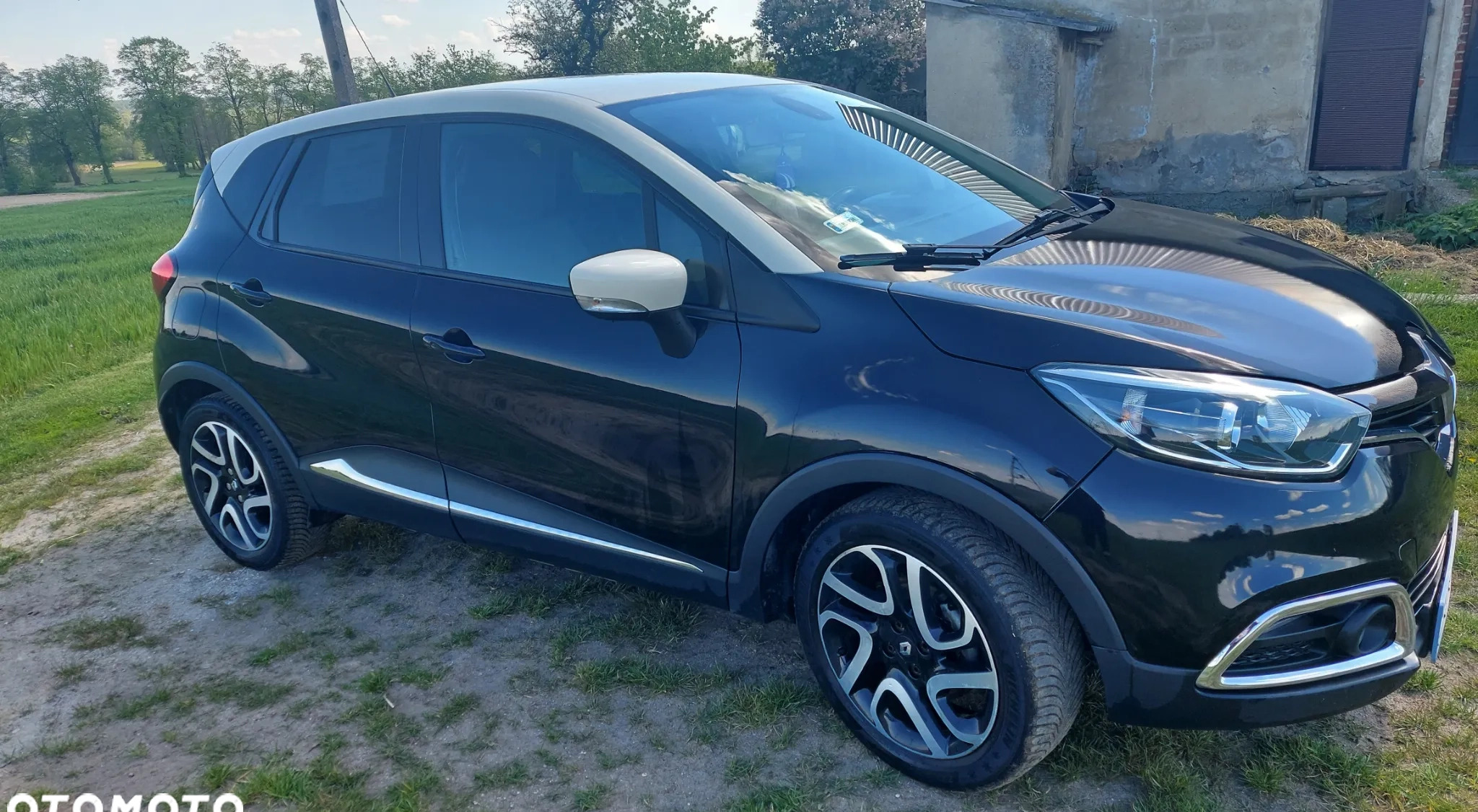 Renault Captur cena 37000 przebieg: 108130, rok produkcji 2015 z Oleszyce małe 106